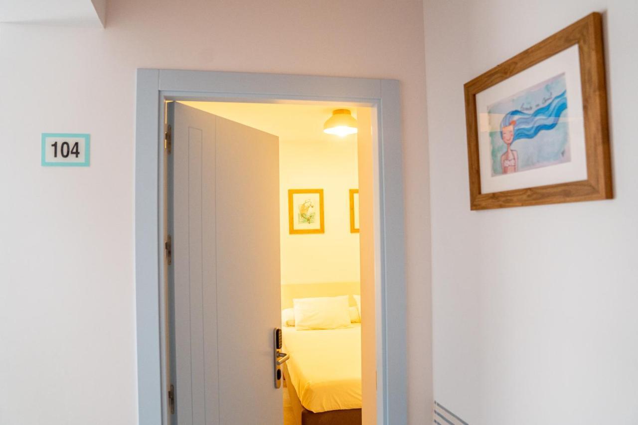 Hostal Tarantelo Conil Conil De La Frontera Exteriör bild