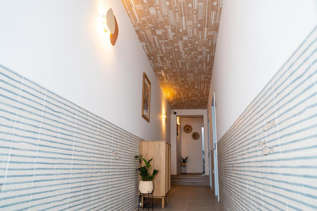 Hostal Tarantelo Conil Conil De La Frontera Exteriör bild