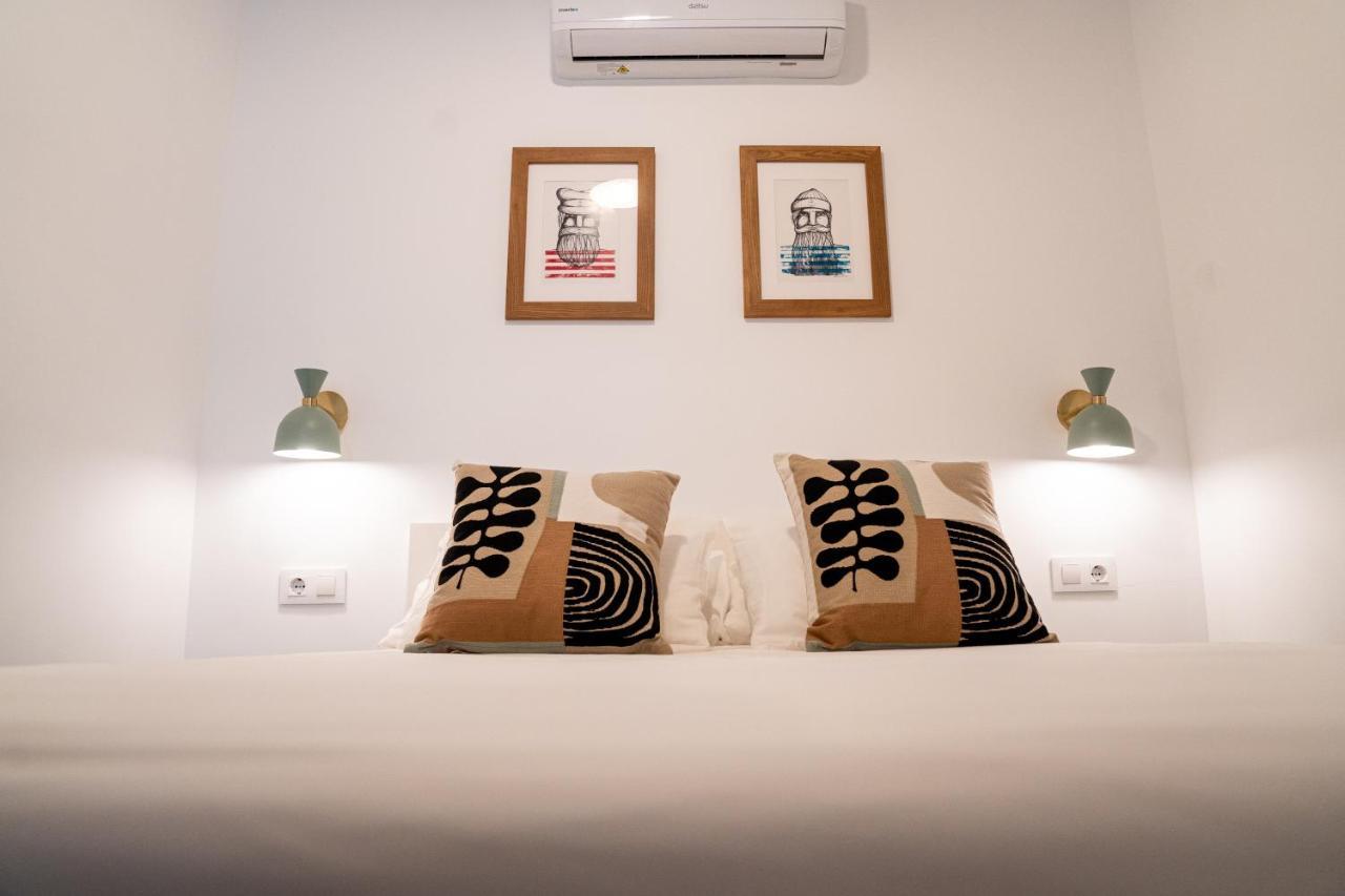 Hostal Tarantelo Conil Conil De La Frontera Exteriör bild