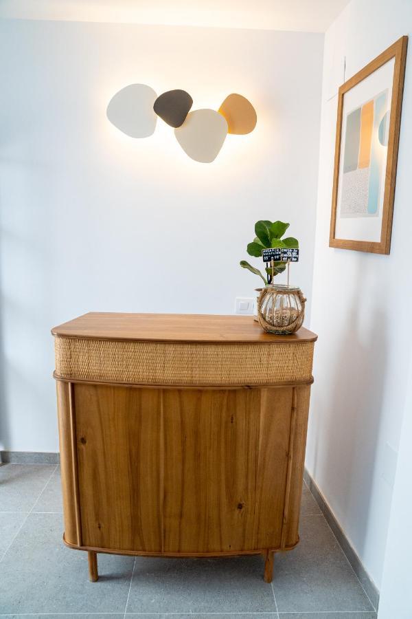 Hostal Tarantelo Conil Conil De La Frontera Exteriör bild