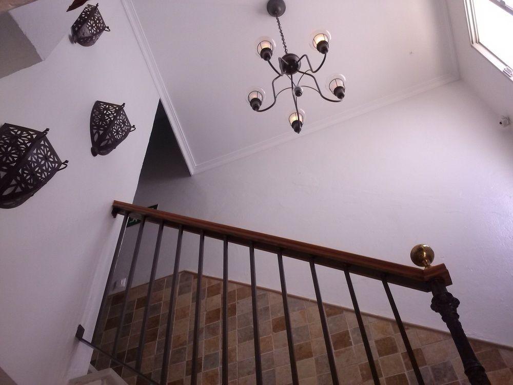Hostal Tarantelo Conil Conil De La Frontera Exteriör bild